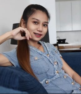 น้องแป้งสาวไทยขายตัว Tuktukpatrol – Pang