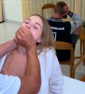 คลิปxxxซับไทย บอลโลกชุดนอกใจ Californiababe POV Sloppy Head Then Deep Pussy Fuck
